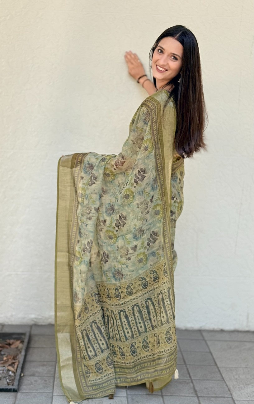 Silk Saree with ethnic floral and geometric motifs
