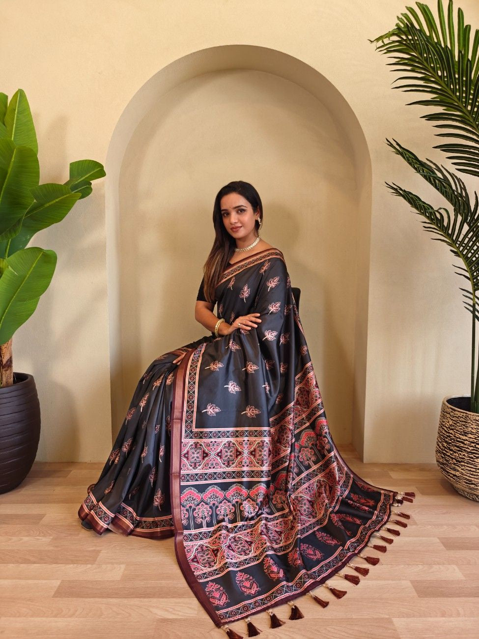Viscose Dola Silk Saree