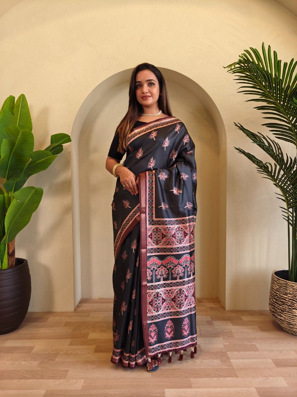 Viscose Dola Silk Saree