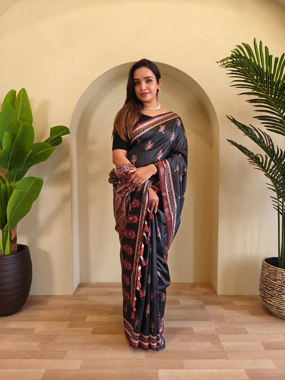 Viscose Dola Silk Saree