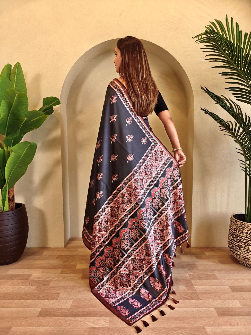Viscose Dola Silk Saree