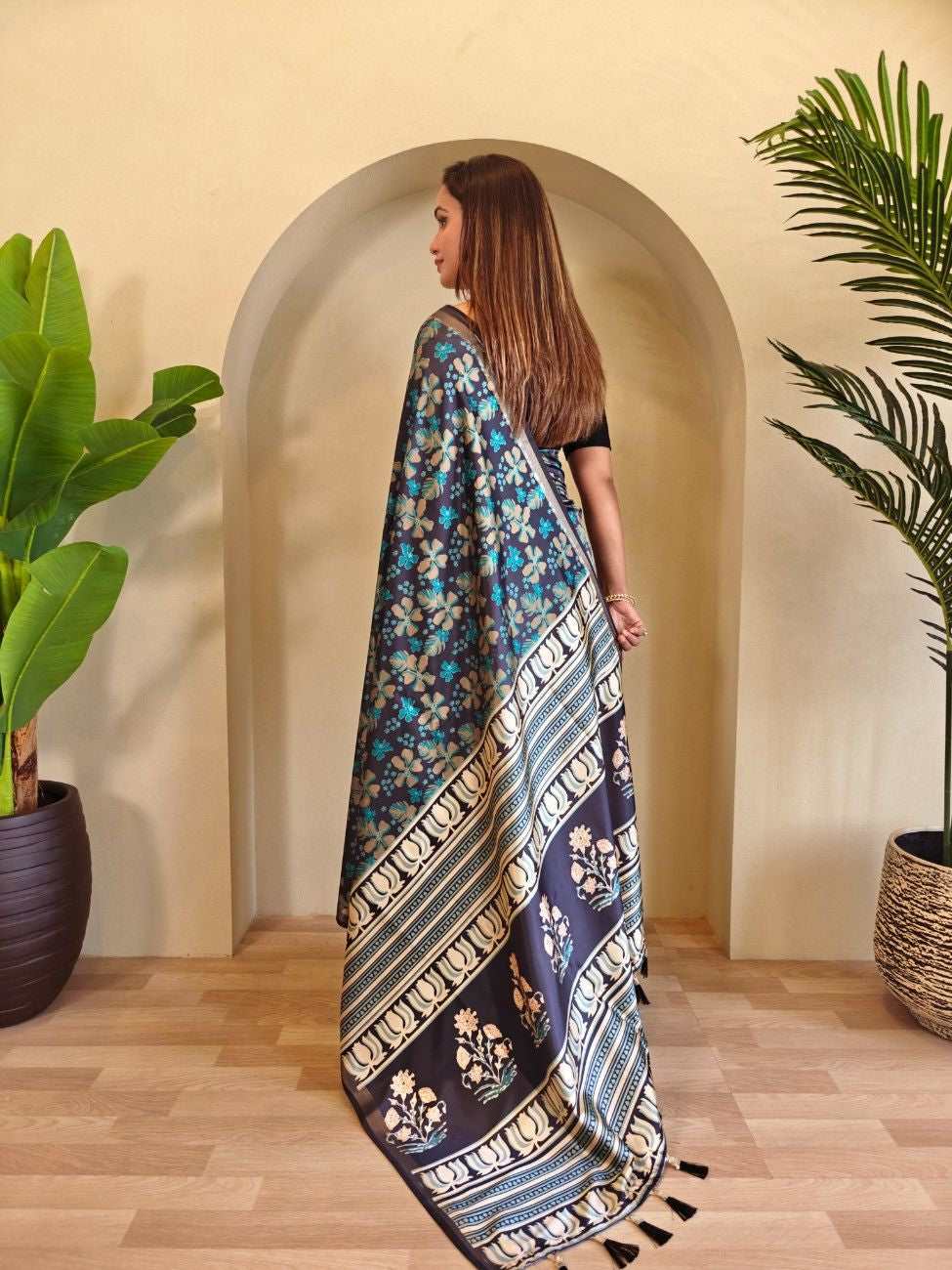Viscose Dola Silk Saree