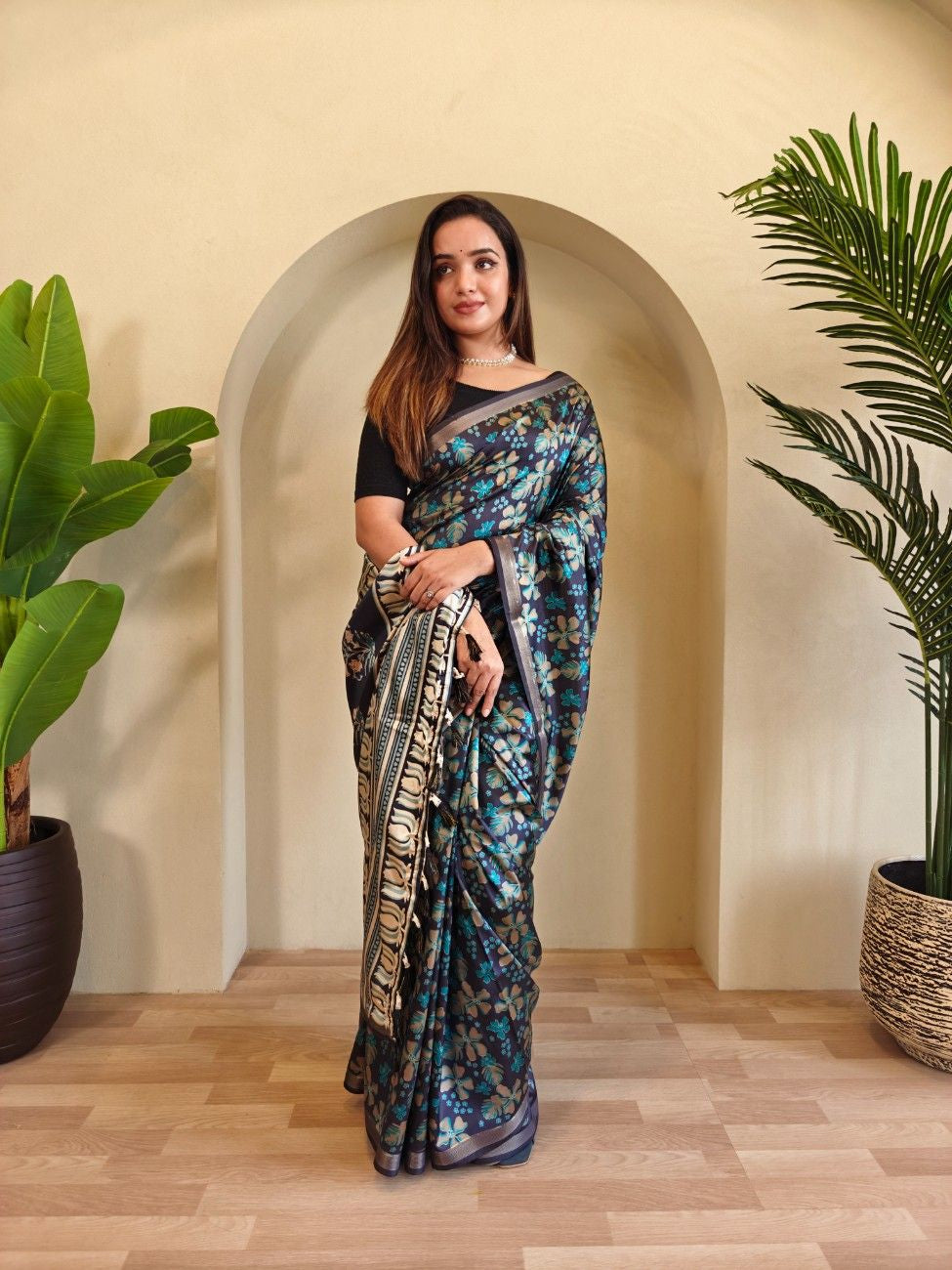 Viscose Dola Silk Saree