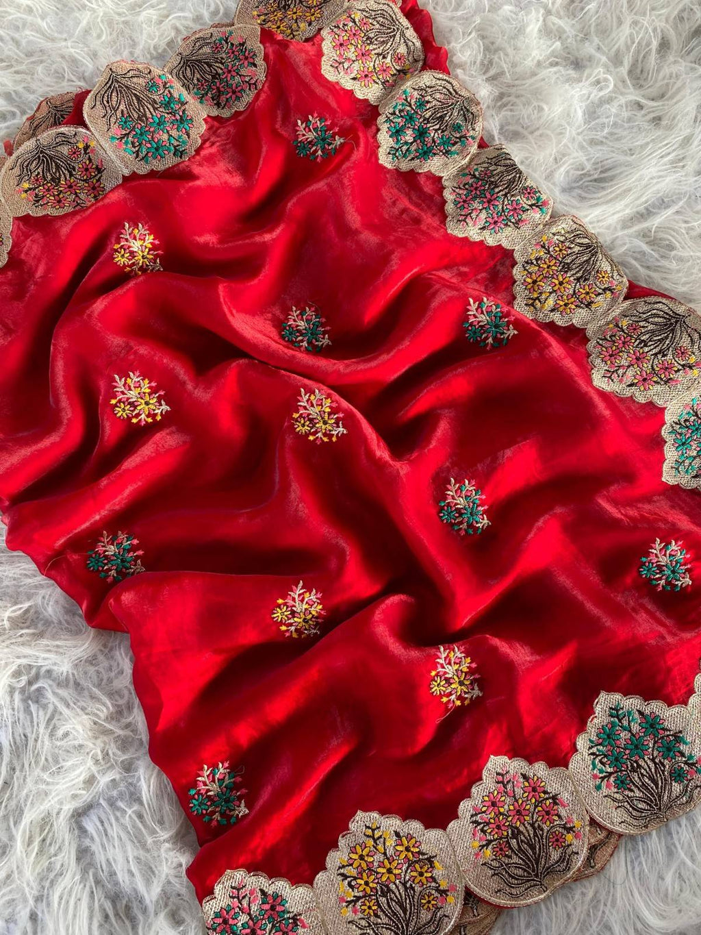 Luxurious Space Silk Saree With Premium Embroidery