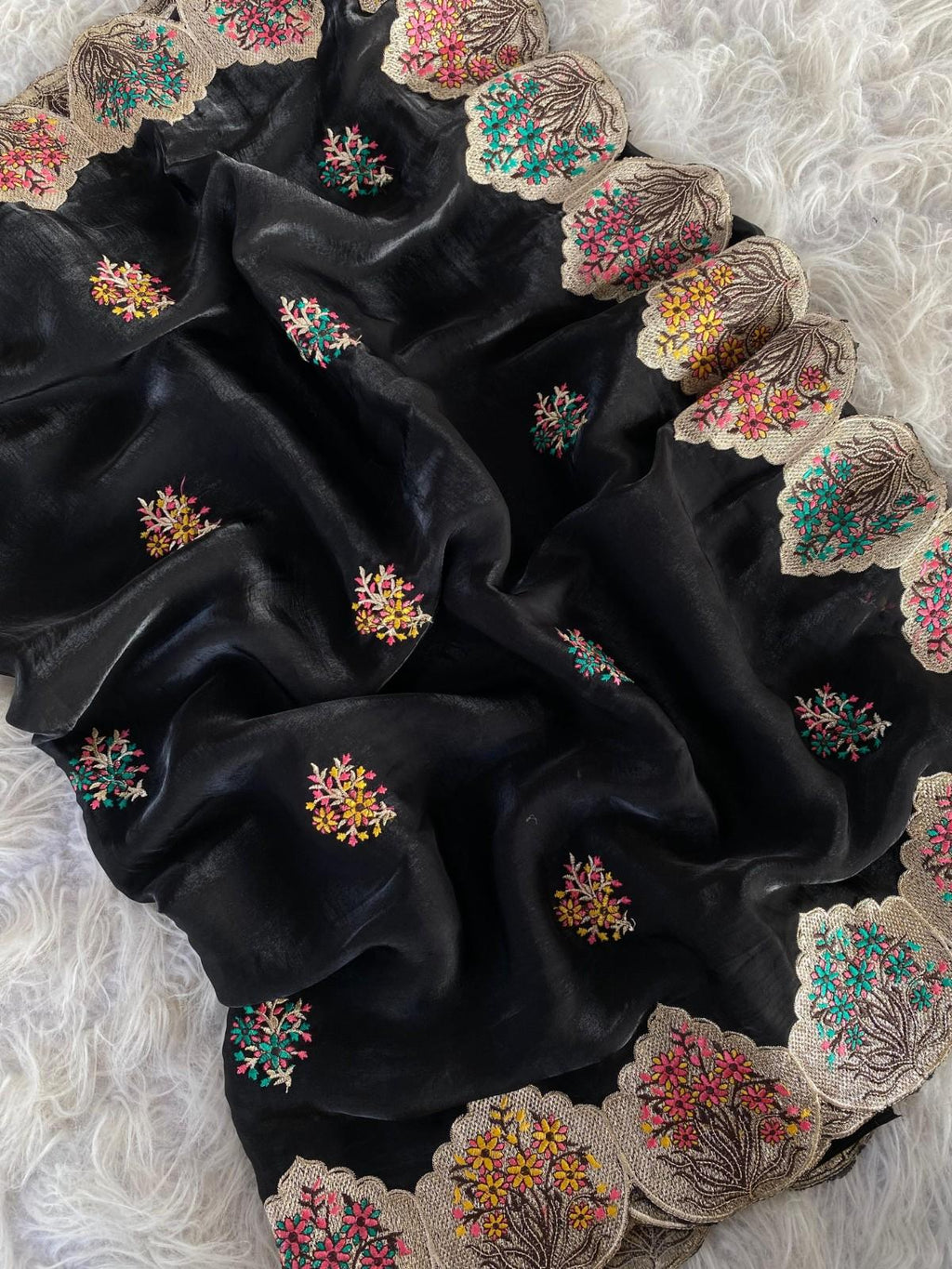 Luxurious Space Silk Saree With Premium Embroidery