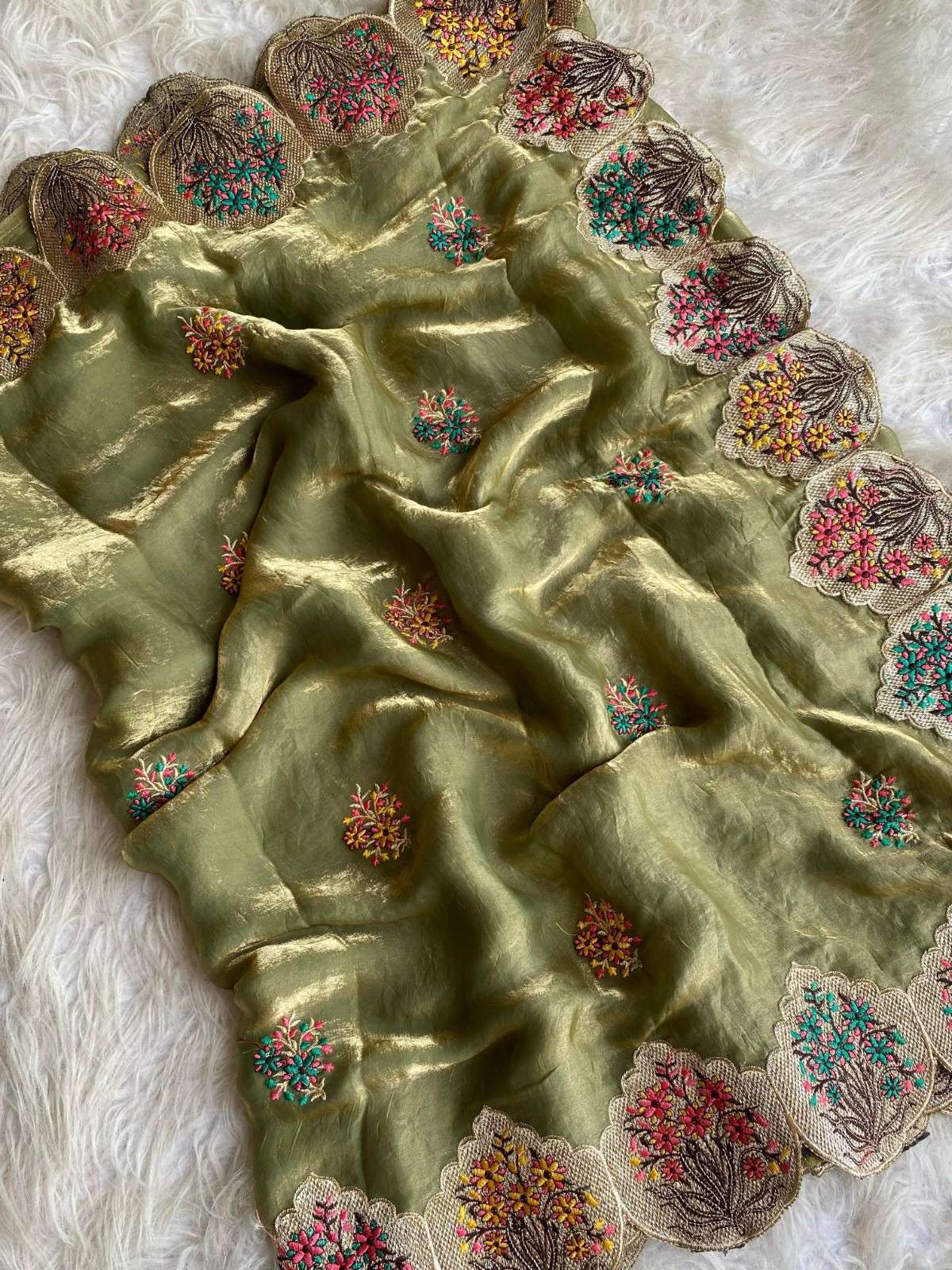 Luxurious Space Silk Saree With Premium Embroidery