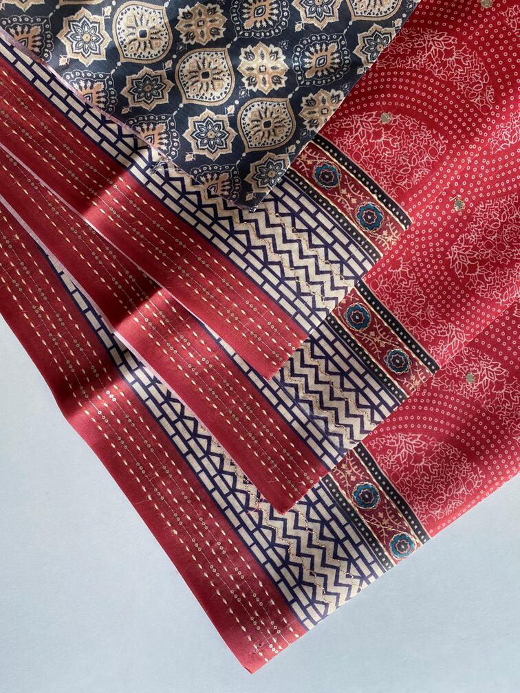 Premium Blend Silk Saree With  Bandhani Print And Kantha Work