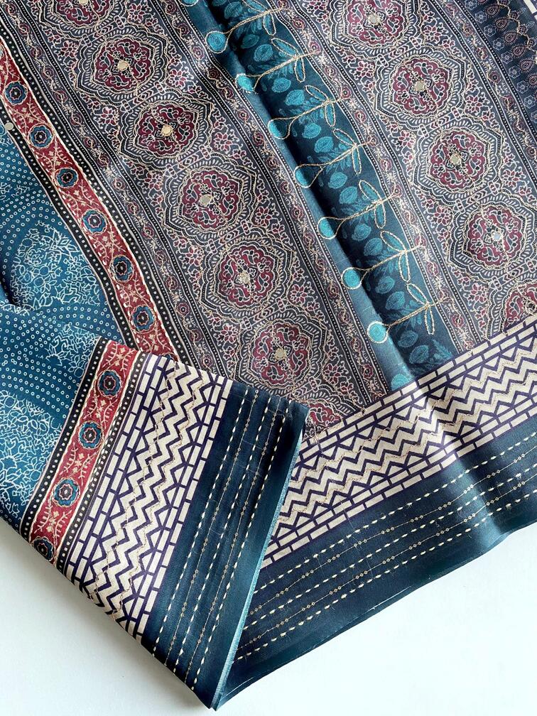 Premium Blend Silk Saree With  Bandhani Print And Kantha Work