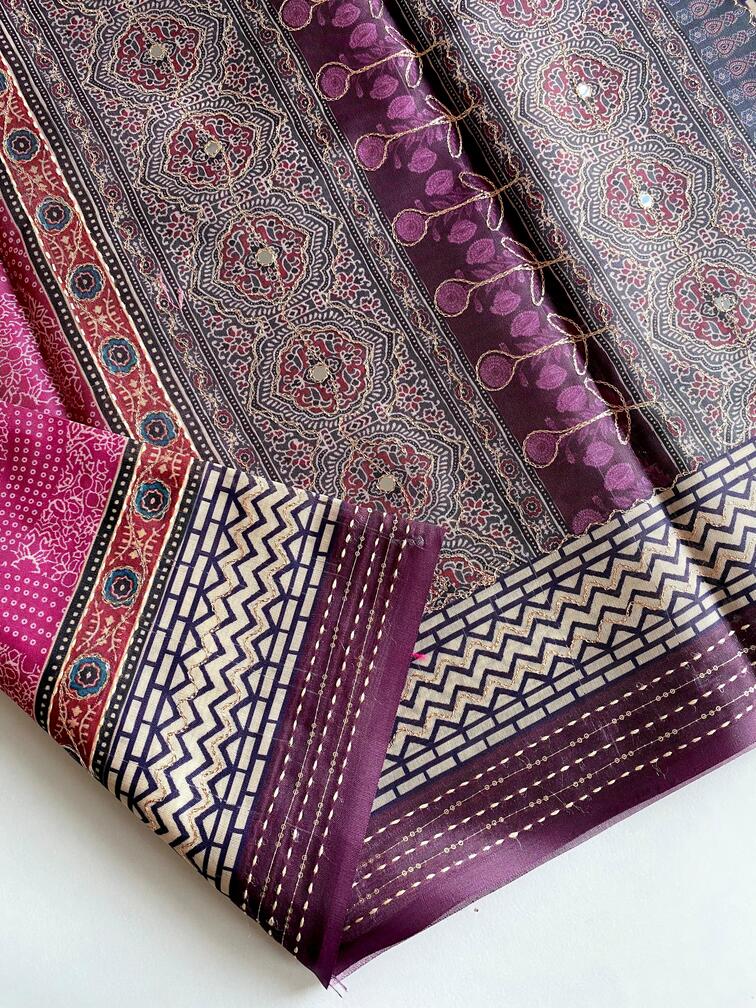 Premium Blend Silk Saree With  Bandhani Print And Kantha Work