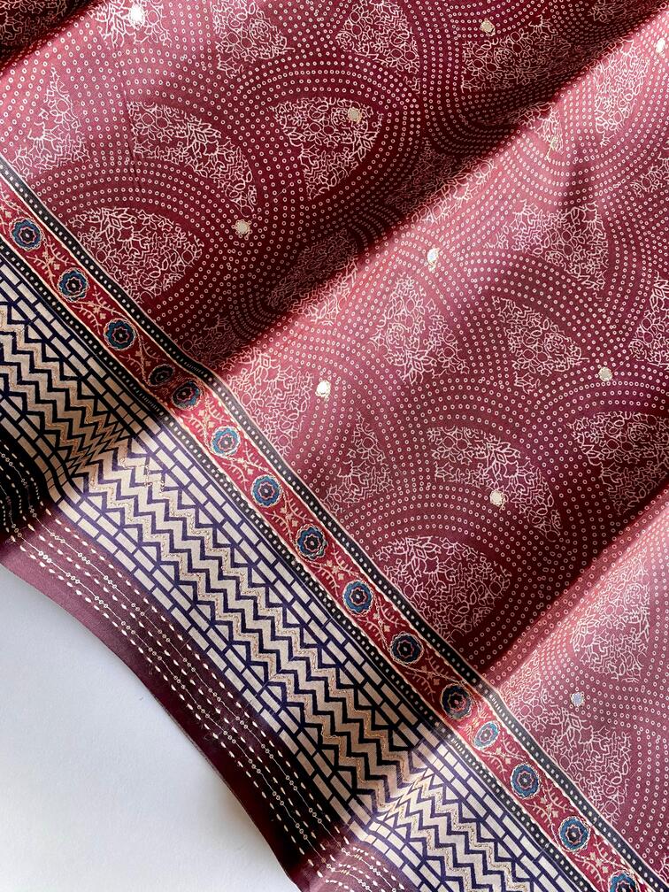 Premium Blend Silk Saree With  Bandhani Print And Kantha Work