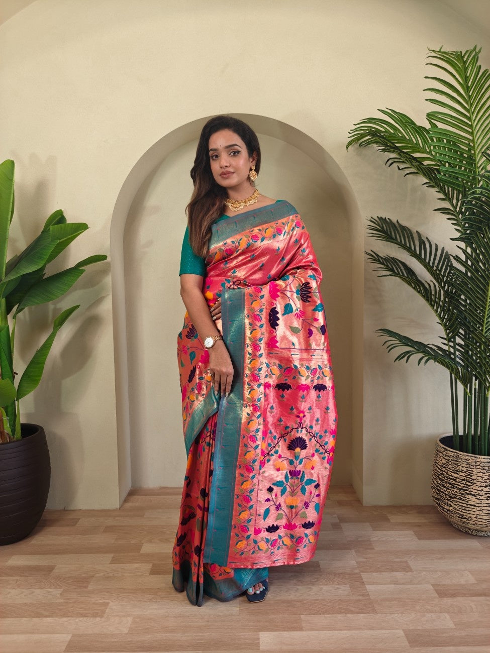 Paithani Weaving Saree