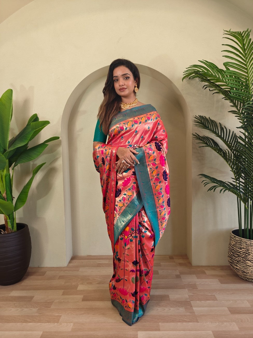 Paithani Weaving Saree