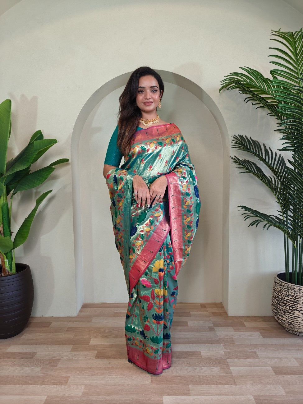 Paithani Weaving Saree