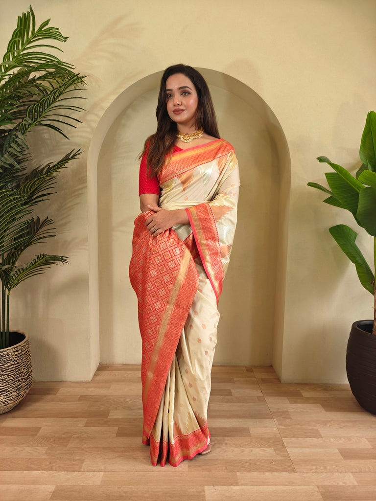 Kanchipuram Silk Saree With  Copper And Silver Zari Work Paired With a Beautifully Detailed Rich Pallu