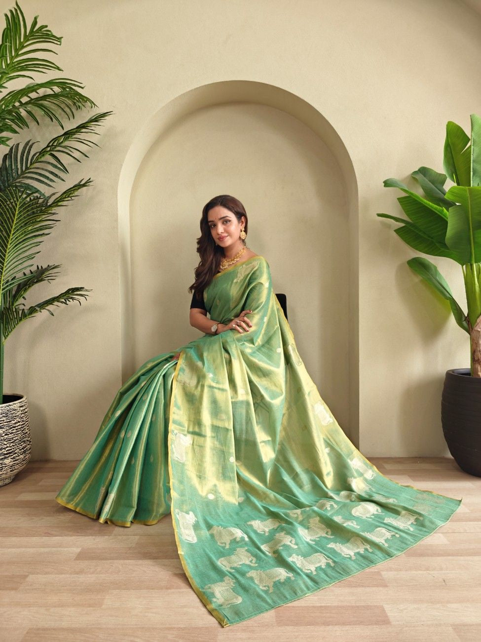 Premium Zari Tissue Weaving Saree
