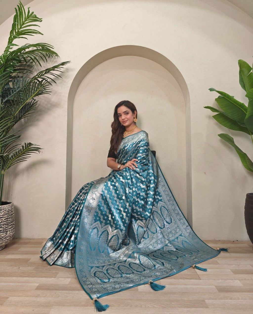 Mushru Satin Silk Saree with leheriya weaving design