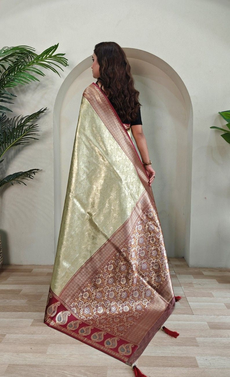 Zari Kanchi Silk Sarees with all-over self-weaving, contrast rich border