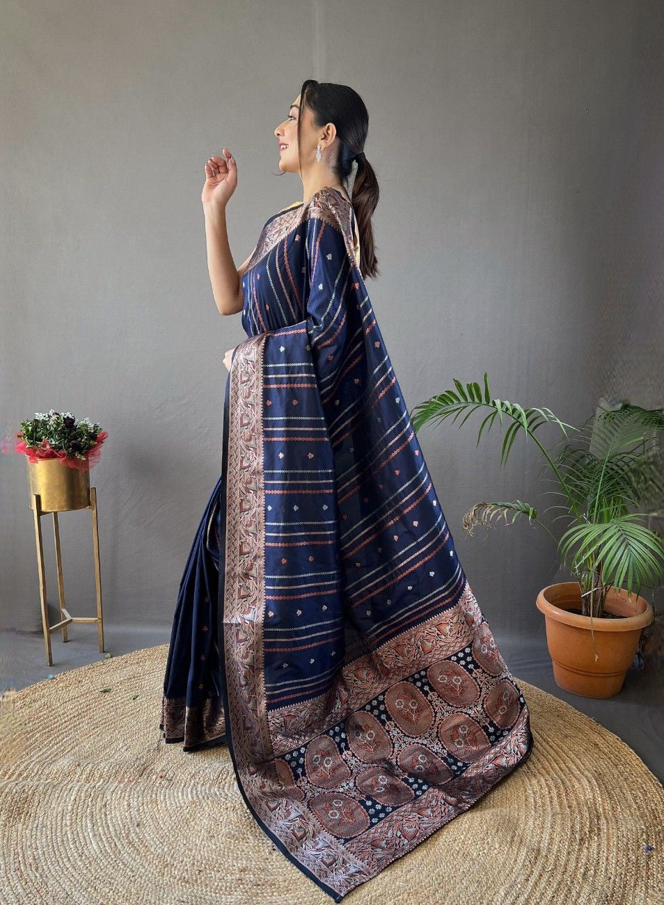 Pure Silk Saree With Lining Zari Weaving Design