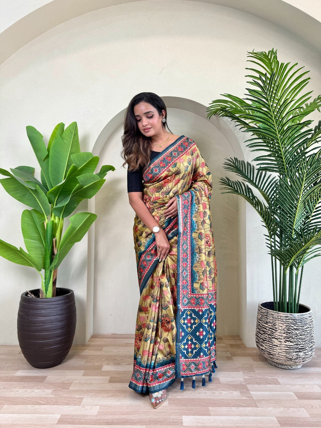 Premium Dola Viscose Saree With Digital Print and Zari border