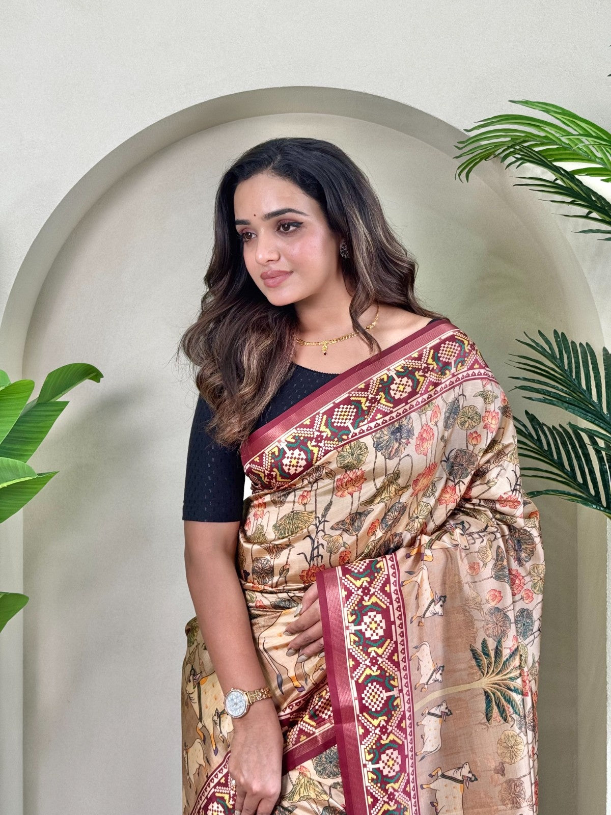 Premium Dola Viscose Saree With Digital Print and Zari border