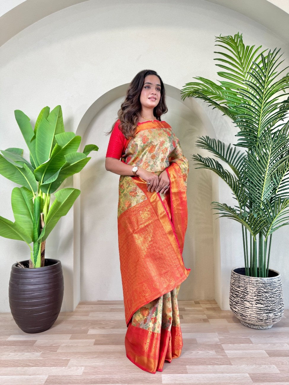 Kanchipuramm Silk With Golden zari weaving