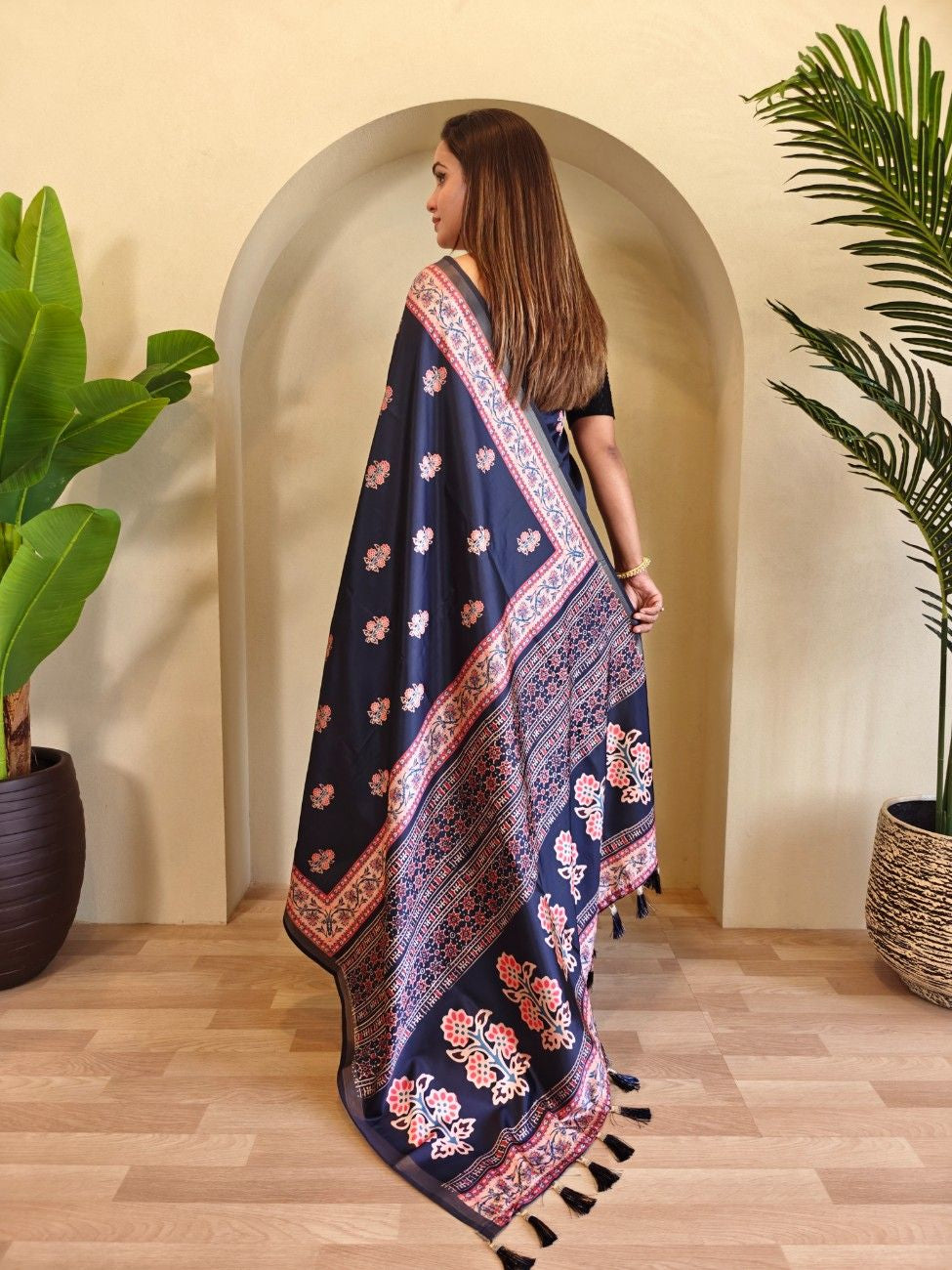 Viscose Dola Silk Saree