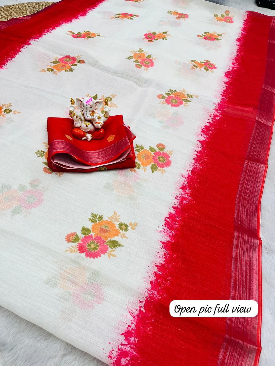 Soft Linen Cotton Saree With Digital Floral Print