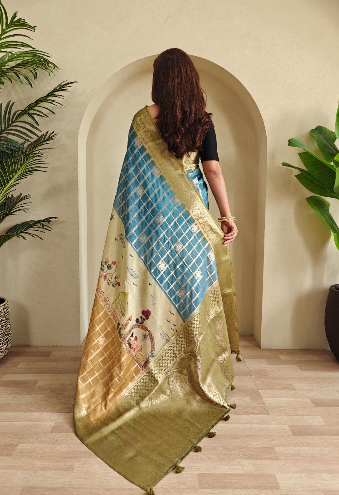 Georgette Weaving Saree with all-over digital prints, silver zari check pattern, rich pallu.