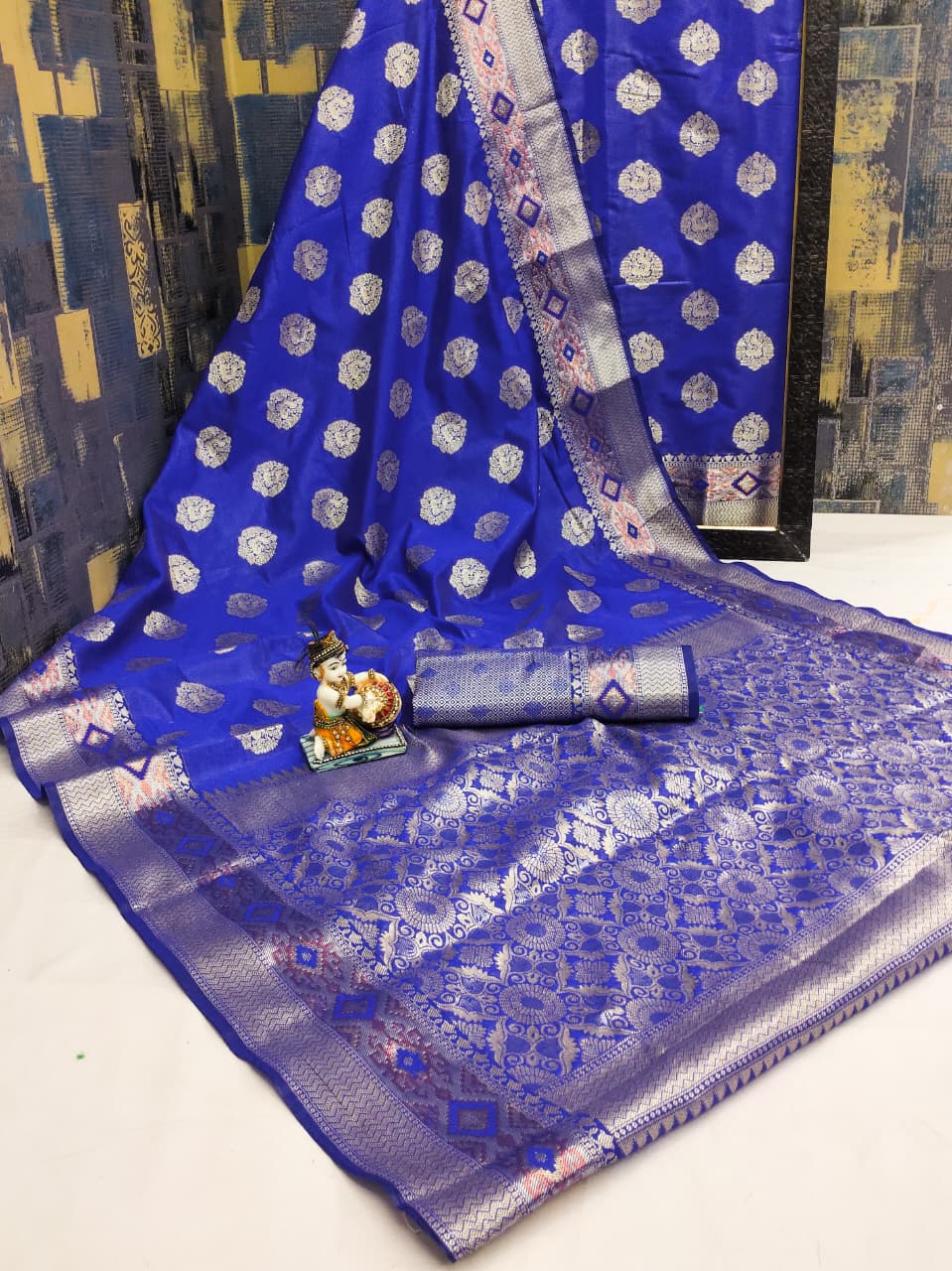 Banarasi Silk Sarees with Rich Zari Border & Weaving Work