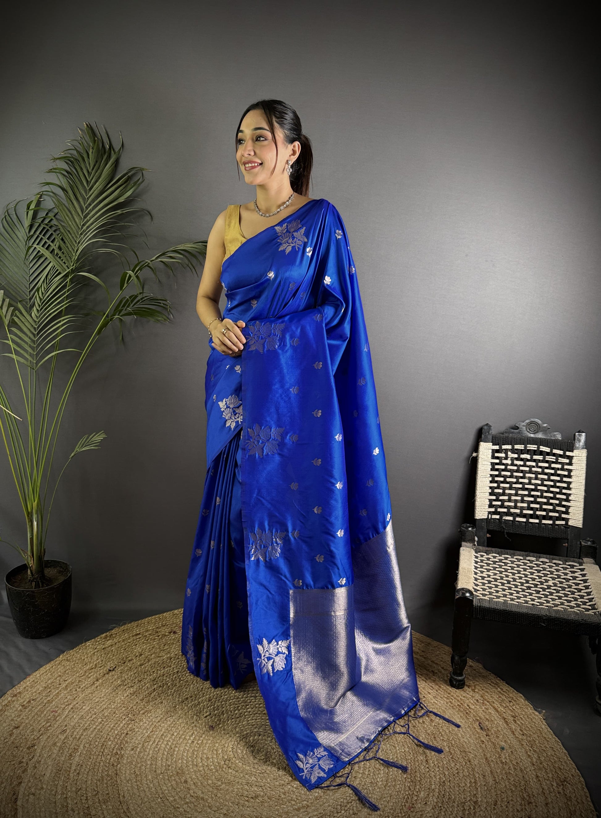 Premium Lichi Silk Saree With Beautiful Floral Weaving