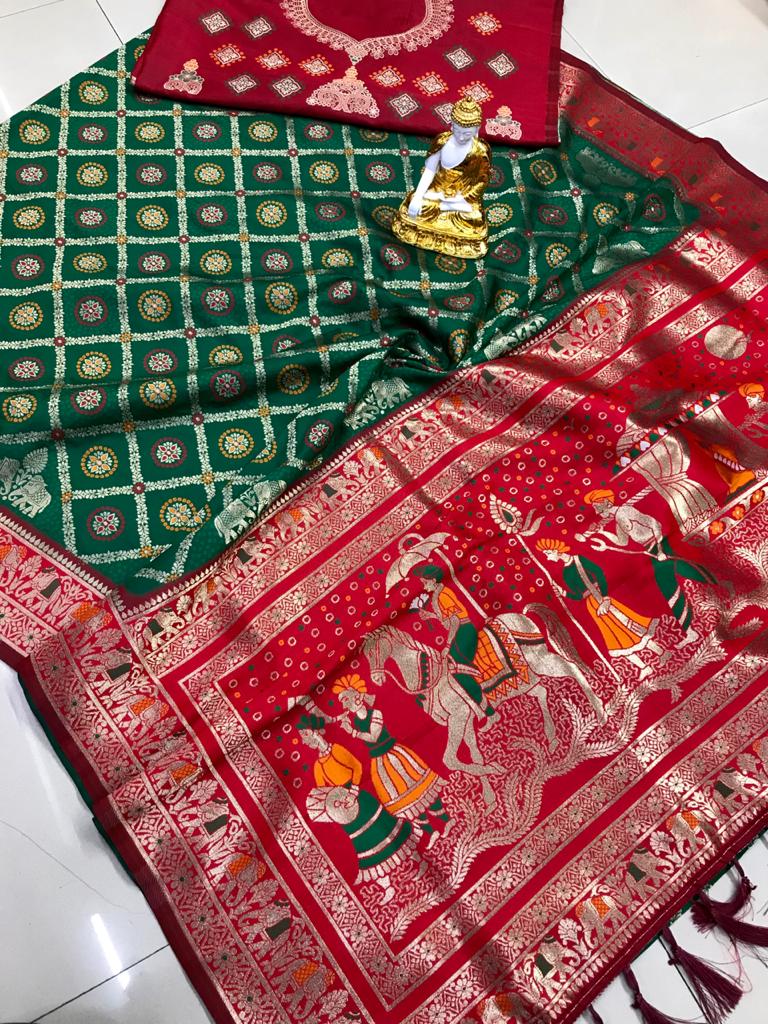 Soft Pedding Banarasi Silk Patola Saree With Jaalar and Contrast Pallu