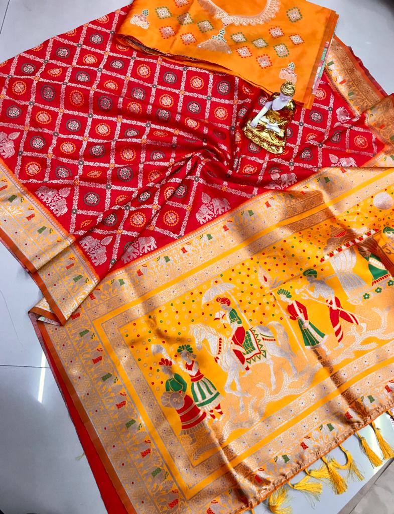 Soft Pedding Banarasi Silk Patola Saree With Jaalar and Contrast Pallu