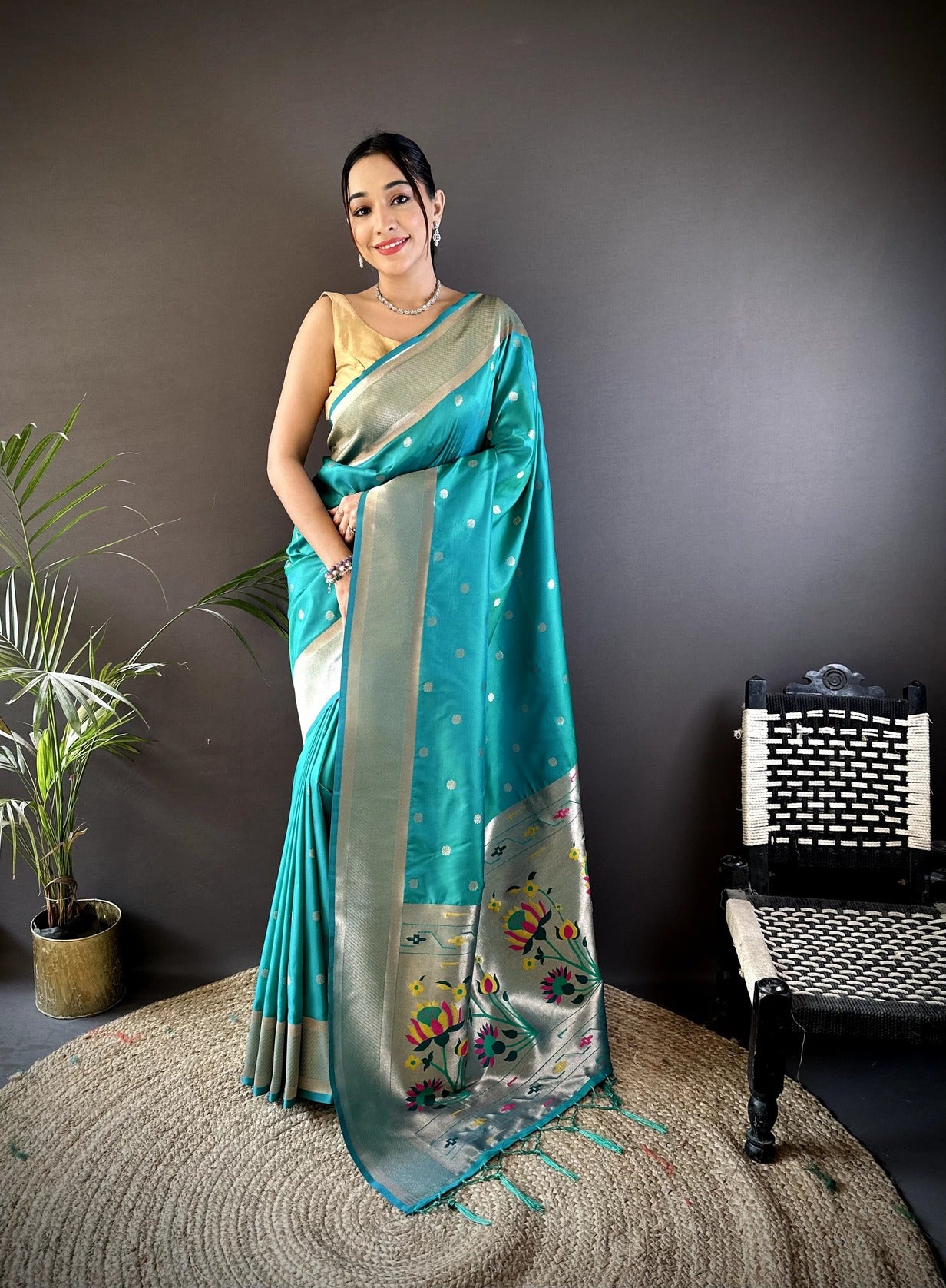 Premium Lichi Silk Saree With  Luxurious Gold Zari Weaving