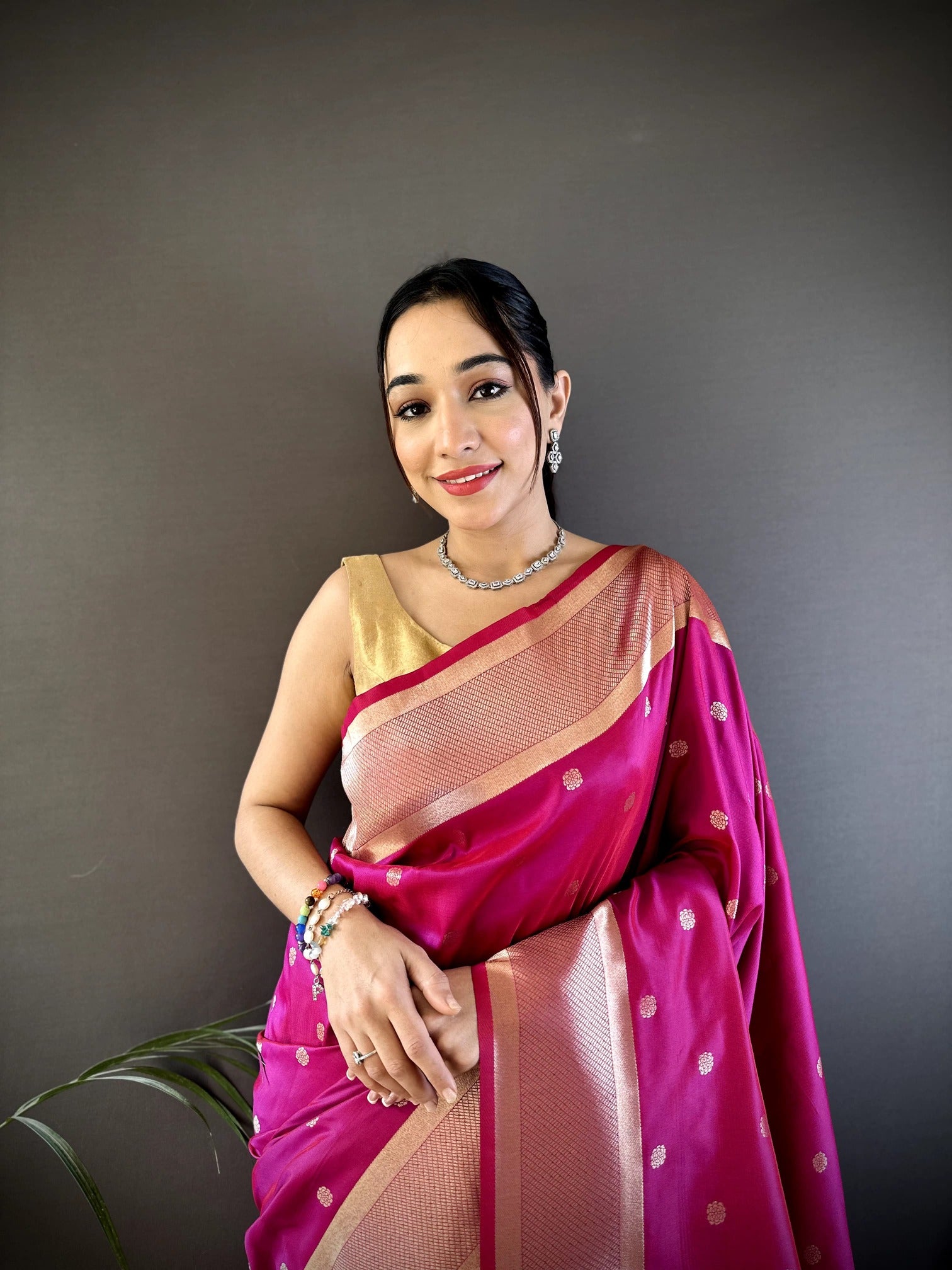 Premium Lichi Silk Saree With  Luxurious Gold Zari Weaving