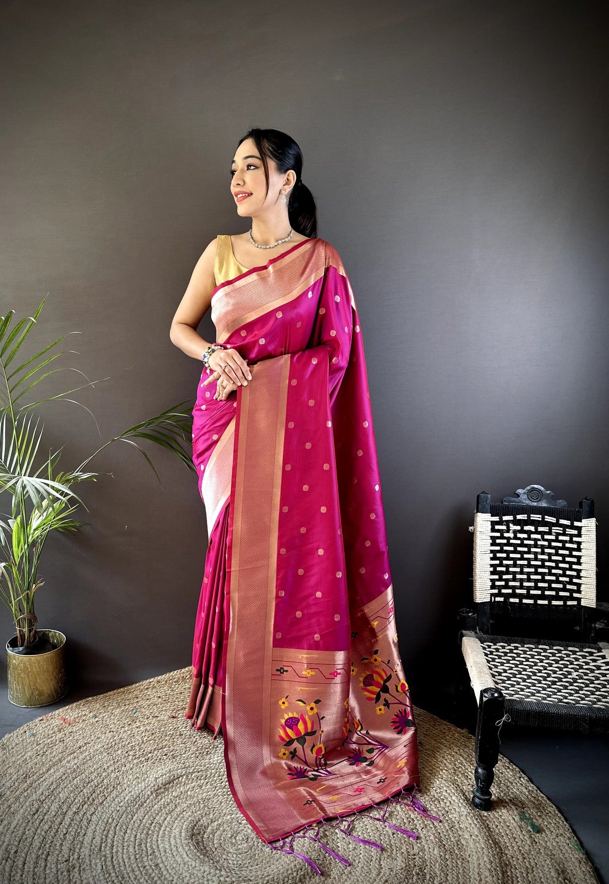 Premium Lichi Silk Saree With  Luxurious Gold Zari Weaving