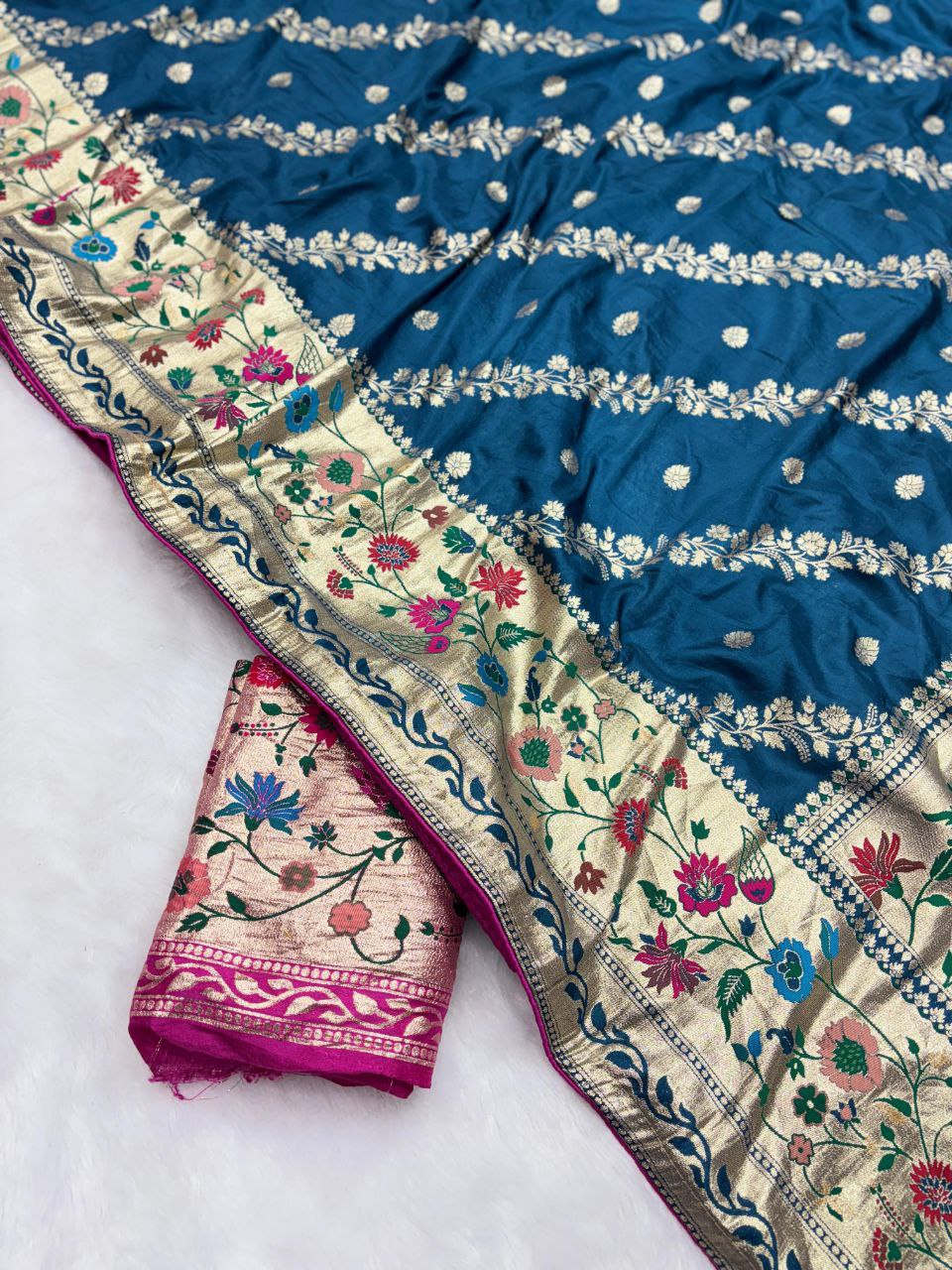 Paithani Dola Silk Saree With Golden Zari Woven Border