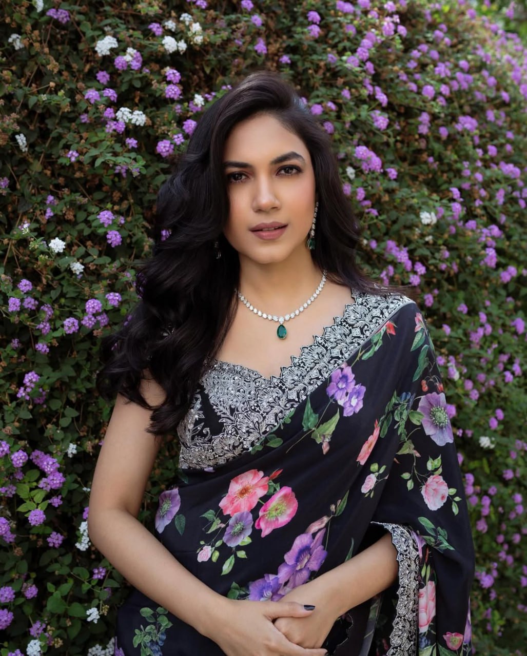 Premium Georgette Saree with Mono Banglory Silk blouse