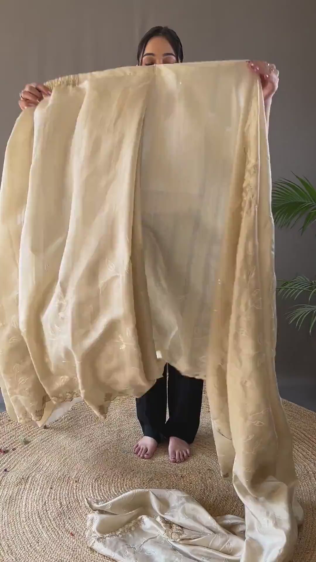 Pure Ruhi Silk & One Minute Ready-to-Wear Saree